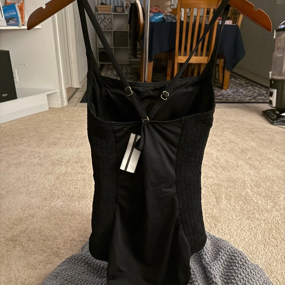 NWT Women’s Lands' End Small Long Black Multi-way,Adj.Straps,One Pc. Swim - Picture 5 of 6